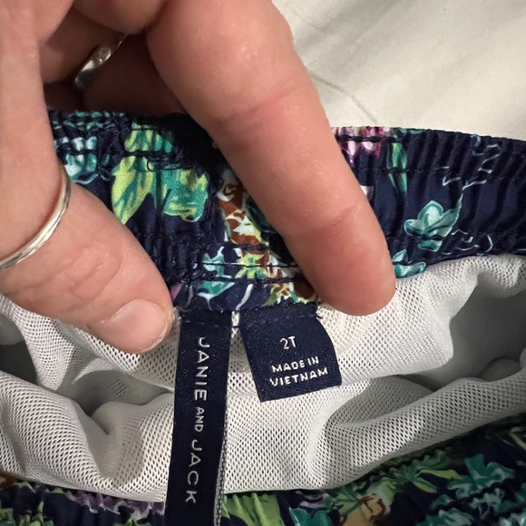 Janie & Jack boys swim shorts - Picture 2 of 4